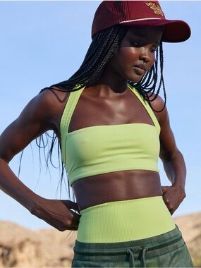 OFFLINE by Aerie Real Me XTRA Halter Sports Bra Sharp Green NWT